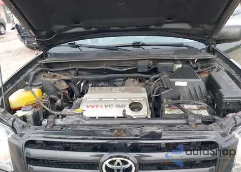 2005 Toyota Highlander V6 z USA, uszkodzony, nr VIN JTEEP21AX50120153